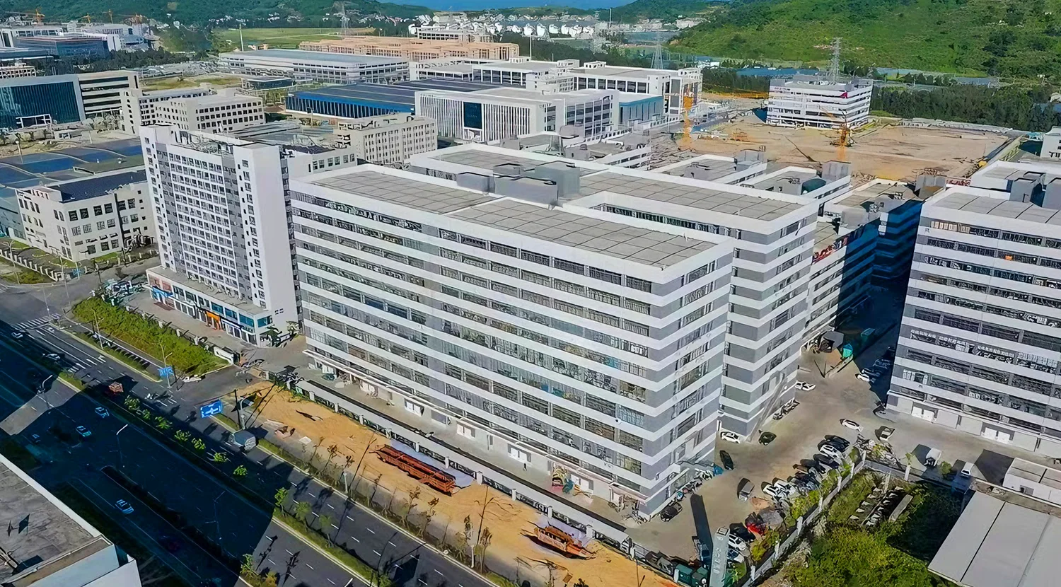 معلومات عنا